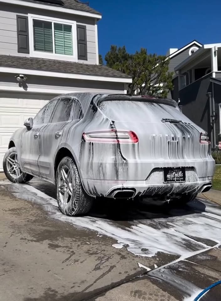 Exterior car polish